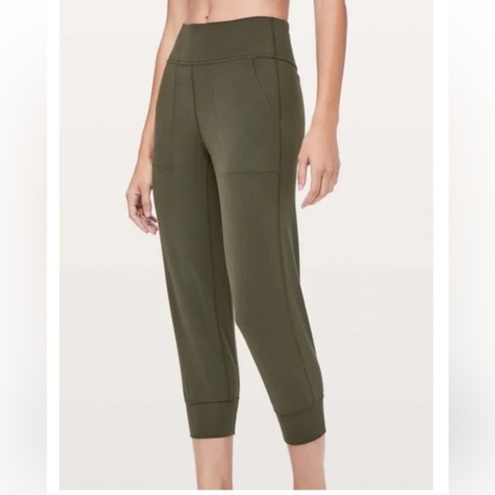 Lululemon Align Jogger Crop 23" in Dark Olive Size 10